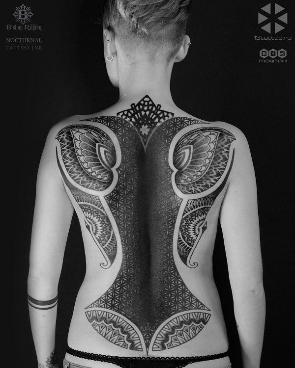 Mandala-Rücken-Tattoo