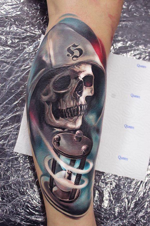 Lebka průvodce tetování na lýtku pro muže