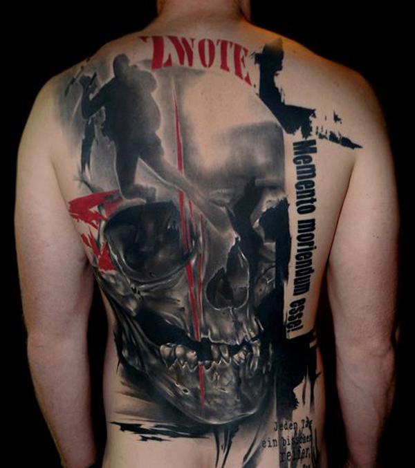 Válečné tetování se siluetou ve stylu Trash Polka