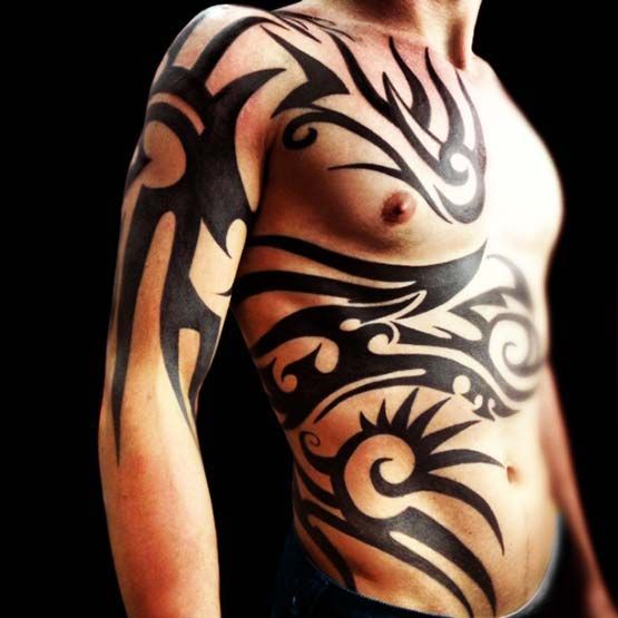 100 besten Tribal Tattoo Designs für Männer und Frauen