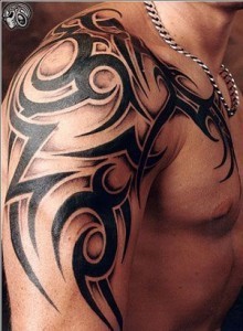 100 besten Tribal Tattoo Designs für Männer und Frauen