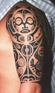 100 besten Tribal Tattoo Designs für Männer und Frauen