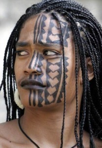100 besten Tribal Tattoo Designs für Männer und Frauen