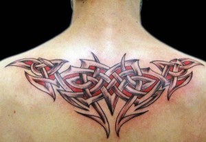 100 besten Tribal Tattoo Designs für Männer und Frauen