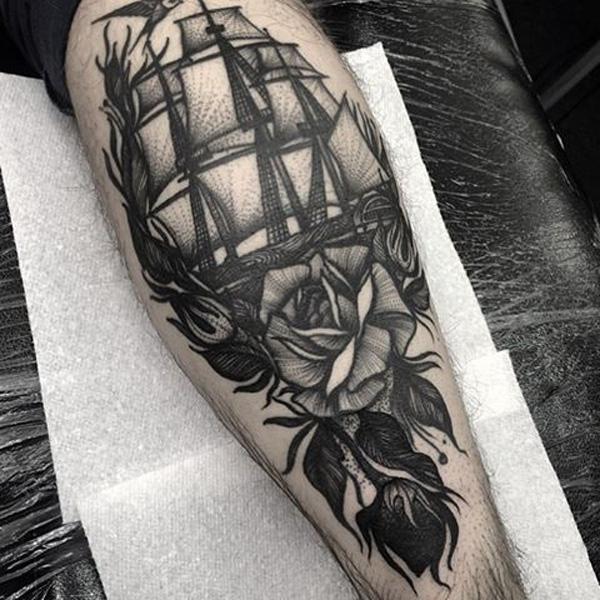 Loď s růžovým tetováním-78