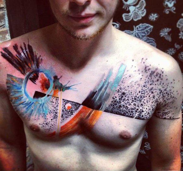 Aquarell Tattoo auf der Brust