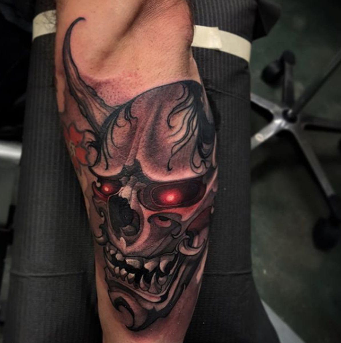 Tattoo, Tätowierer, Tattoo-Idee, Tattoo-Design, Tattoo-Inspiration, Tattoo-Kunst, Tattoo für Männer, Männer-Tattoo, eingefärbt, inkedmag