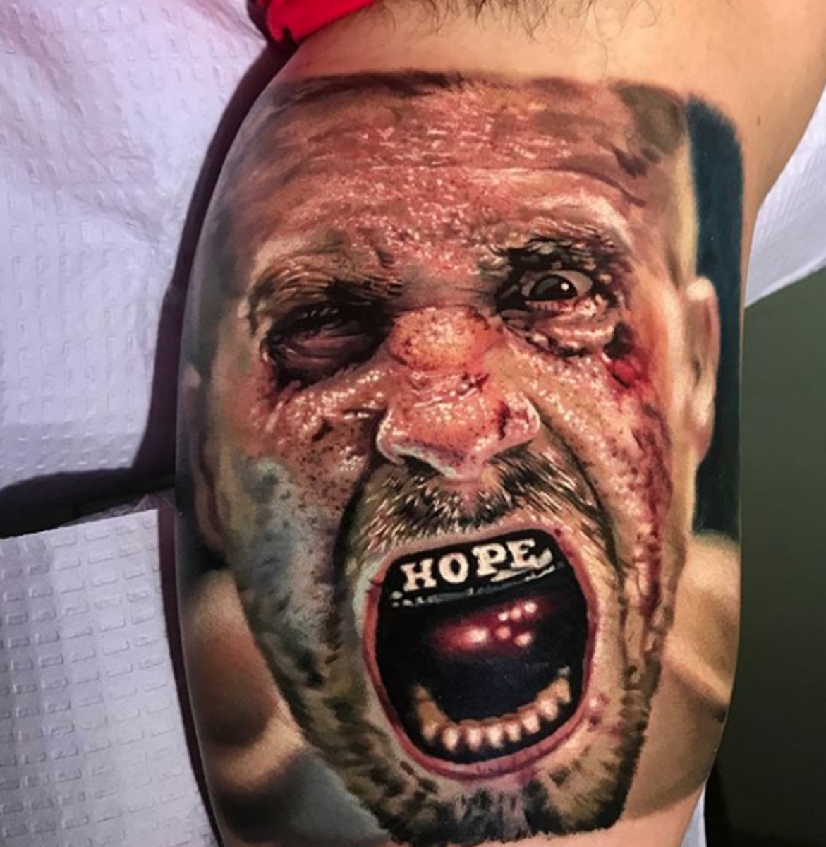 Tattoo, Tätowierer, Tattoo-Idee, Tattoo-Design, Tattoo-Inspiration, Tattoo-Kunst, Tattoo für Männer, Männer-Tattoo, eingefärbt, inkedmag