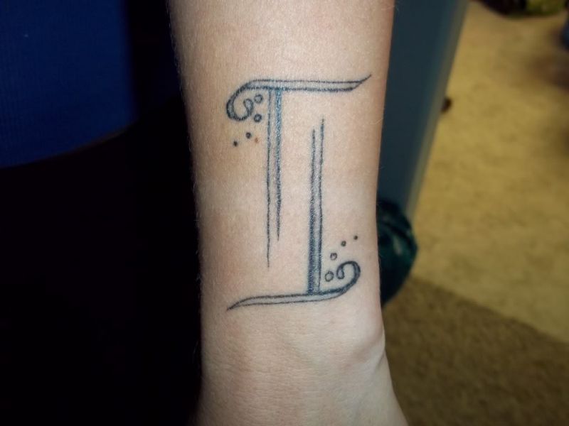 111 tetování Gemini - zjistěte, které je pro vás to pravé!