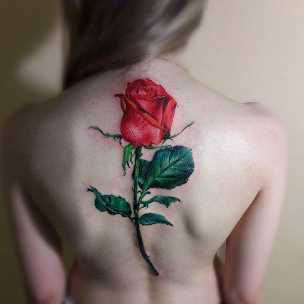 3D Rose Rücken Tattoo für Frauen