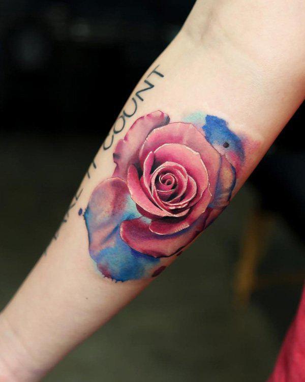 Farbiges Rosentattoo