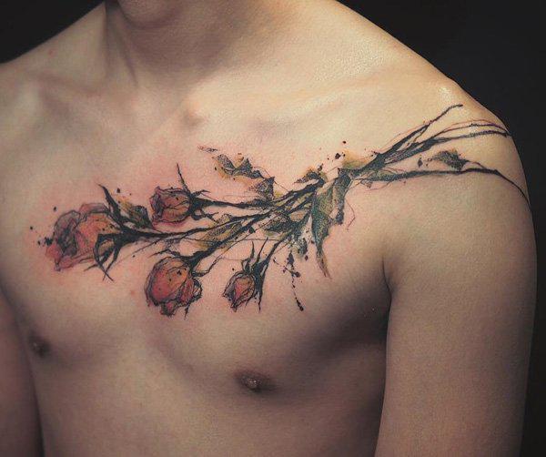 Illustratives Rose Tattoo an der Brust für Männer