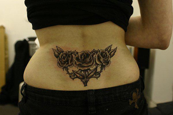 Schattige Rosen Tattoo