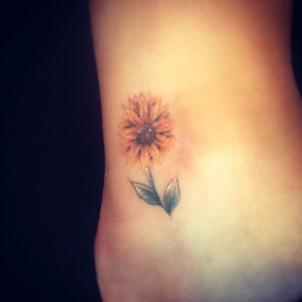 125 Sonnenblumen-Tattoo, um Ihren Tag zu erhellen