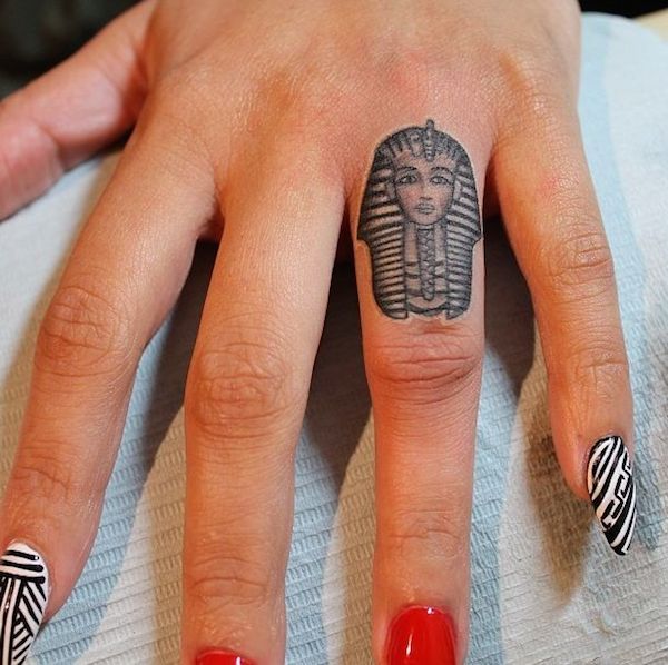128 Nejoriginálnějších návrhů tetování prstů