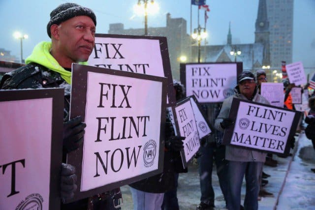 V neposlední řadě je nouzová situace v oblasti veřejného zdraví, která pustoší Flint od roku 2014, na prvním místě v tomto seznamu.