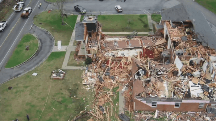 Jacksonville je vystaveno vysokému riziku tornád, hurikánů a požárů.