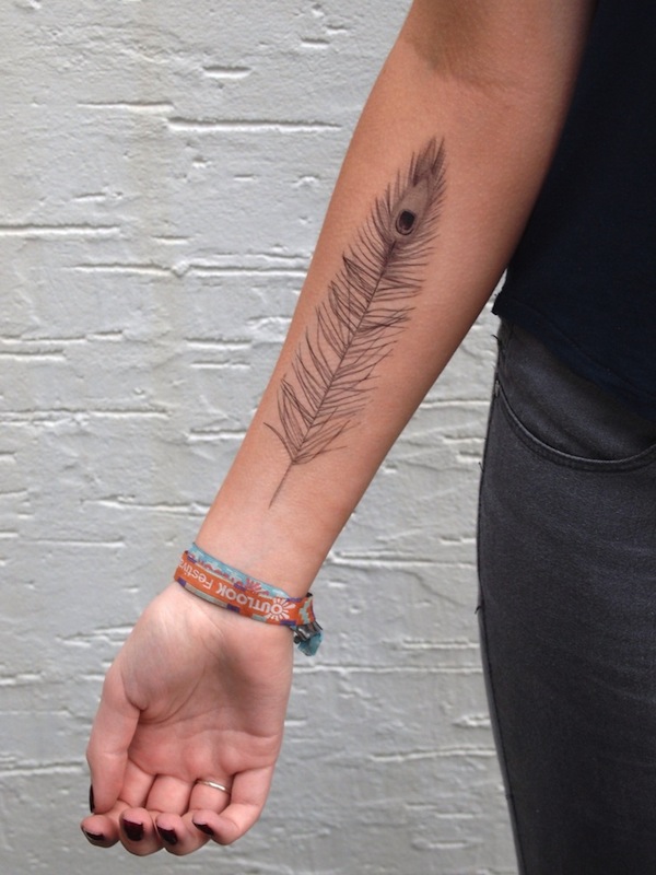135 tetování z peří, které vám umožní létat
