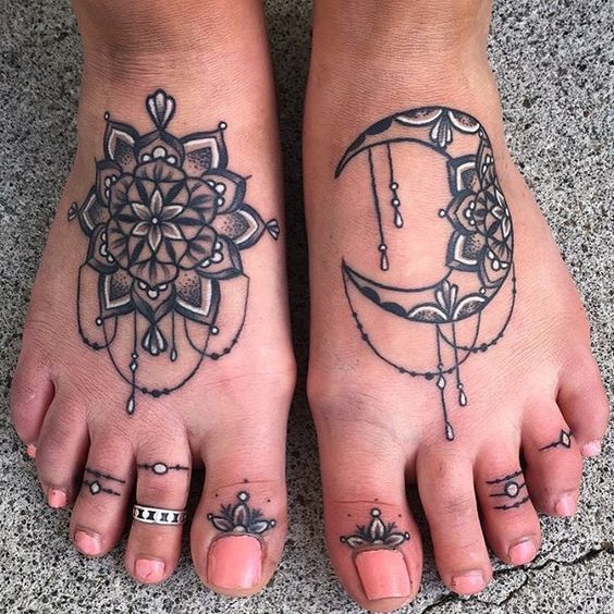 147 návrhů Foot Tattoo, které vám pomohou zanechat strmější stopu