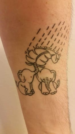 Ein Mann hat dieses Tattoo für seine Frau bekommen, die an Depressionen leidet.