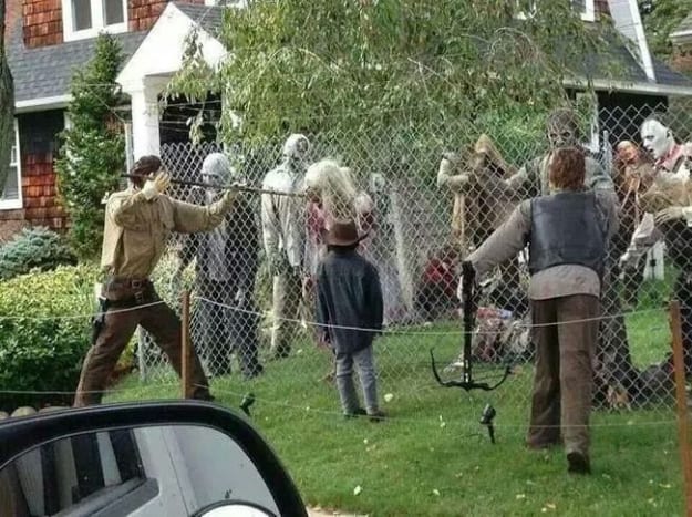 هذا يبدو وكأنه صورة ثابتة من The Walking Dead!