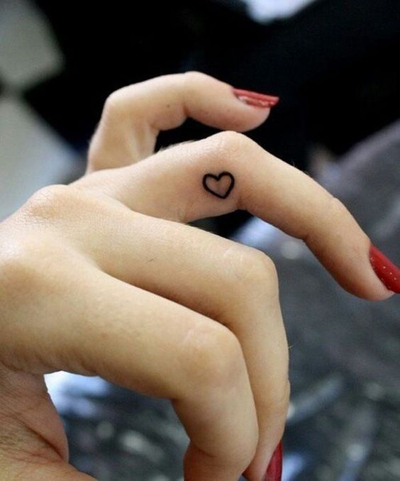 188 dívčích tetování, která v životě vyhrávají a nutí nás je chtít