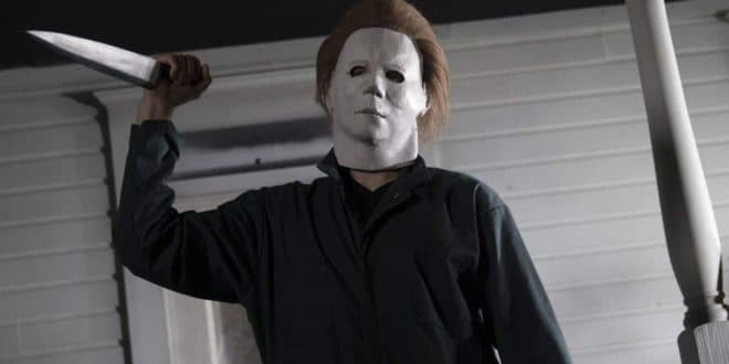Zu Ehren des brandneuen Halloween-Films, der diesen Herbst herauskommt, wird Mike Myers dieses Jahr im Trend liegen.