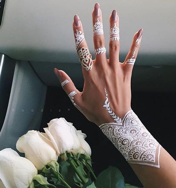 Bílá Henna Design-7