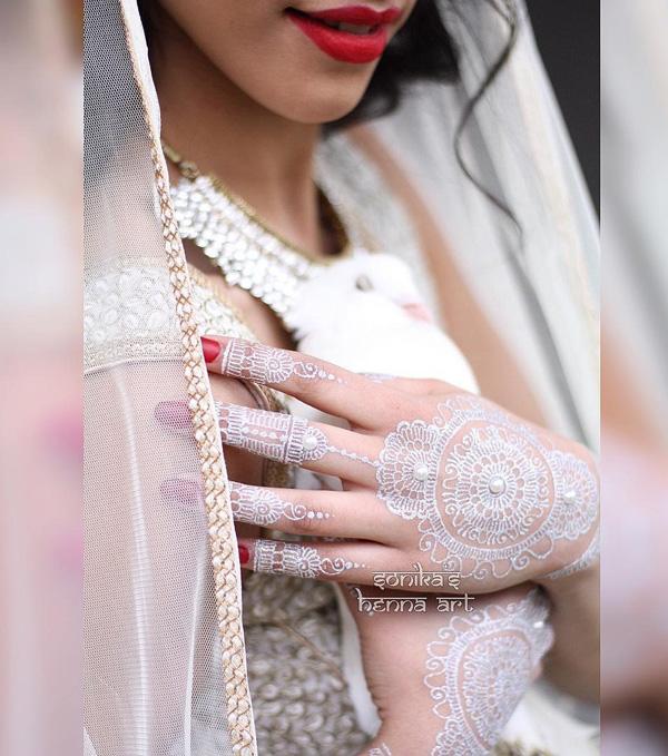 Bílá Henna Design-16