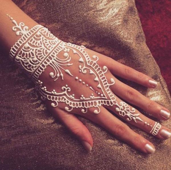 Bílá Henna Design-1