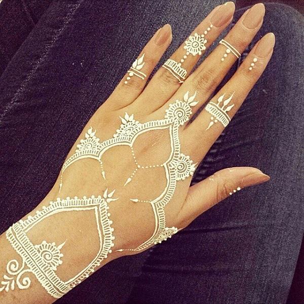 Bílá Henna Design-3