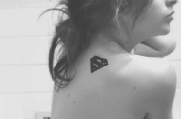 25 Superman Tattoo für den Helden in dir