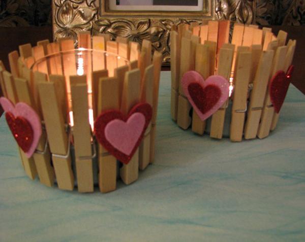 Valentinstag-Dekor-Ideen-Zuhause-Kerzenhalter-Wäscheklammern-Filz-Herzen