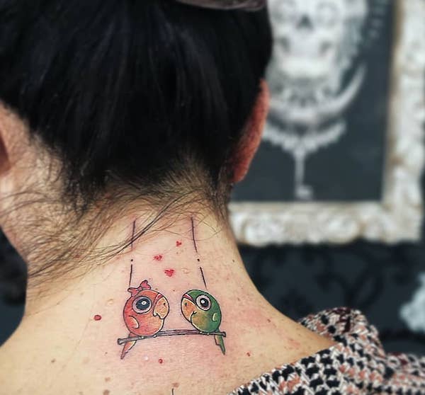 Lovebirds Hals Tattoo