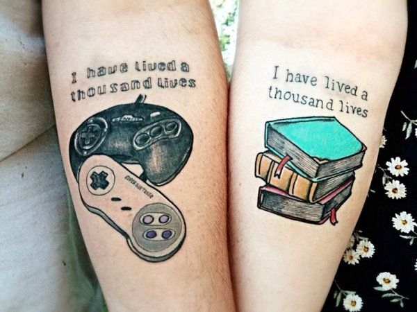 30 brilantních odpovídajících tetování, včetně superhrdinů, zvířat a dokonce i avokáda
