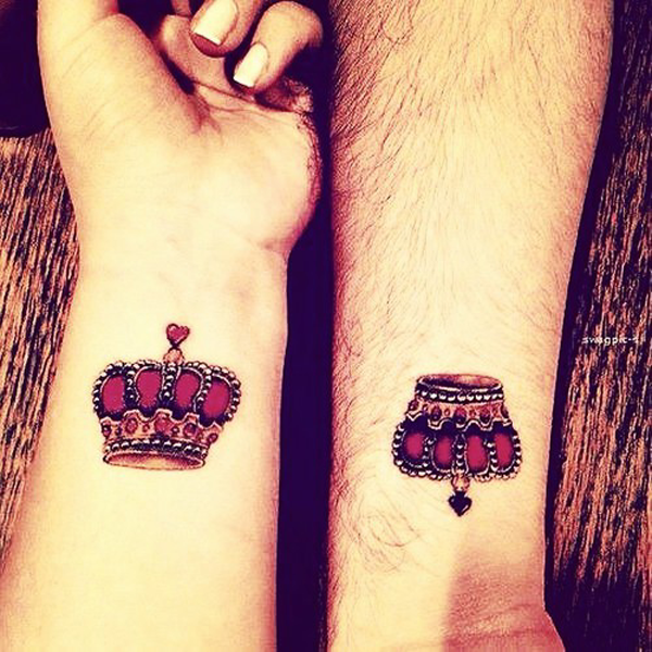 farbiges Kronenpaar Tattoo