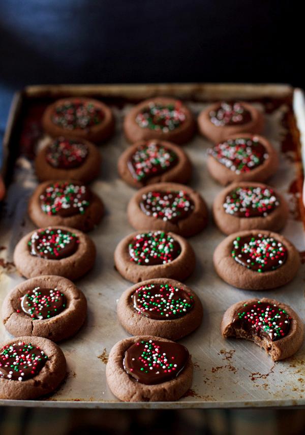 Mini-Schokolade-Daumenabdruck-Cookies