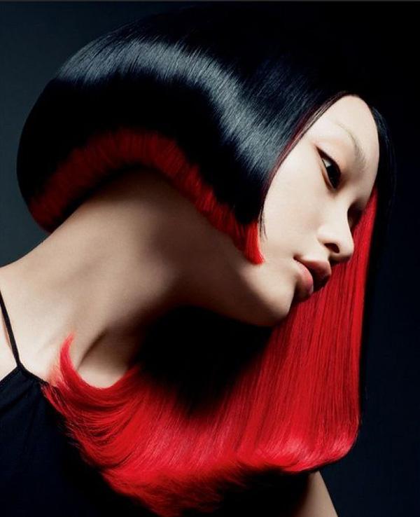 تصفيفة الشعر المذهلة باللونين الأحمر والأسود