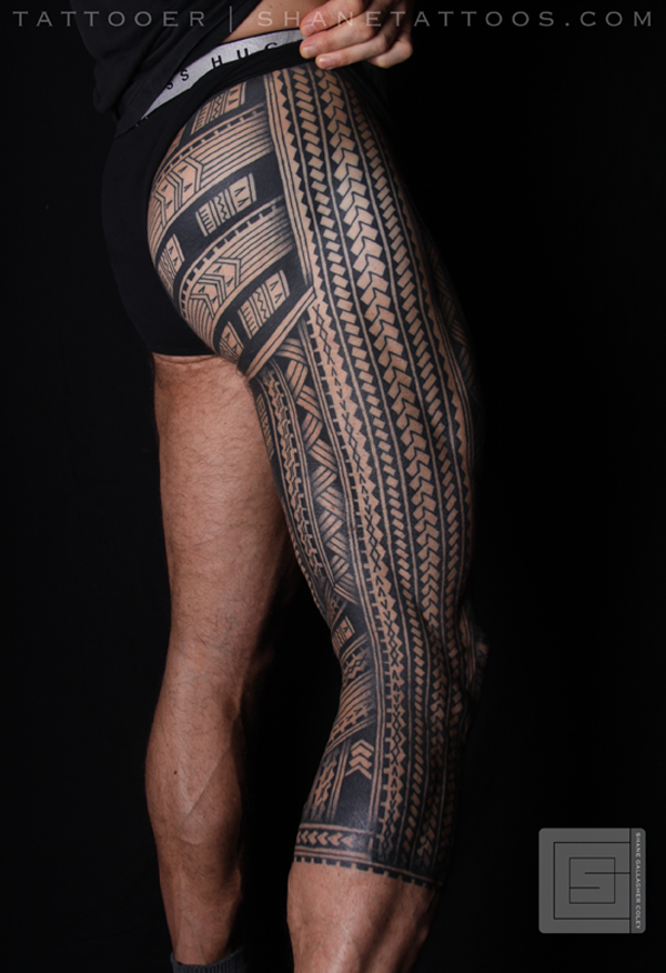 Polynesisch-samoanisch inspiriertes Bein Tattoo