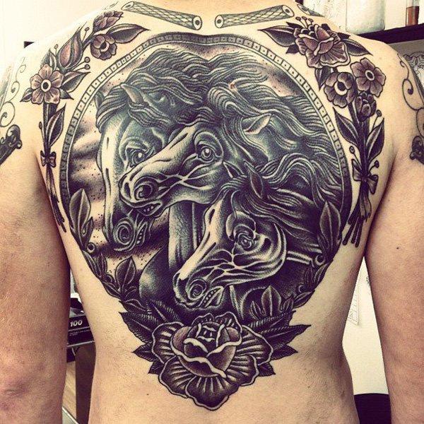 300 tollste Tattoos, die dich umhauen werden!