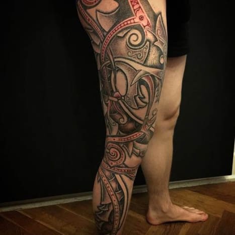 Wikinger Bein Tattoo