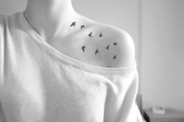 tetování klíční kosti ptáků
