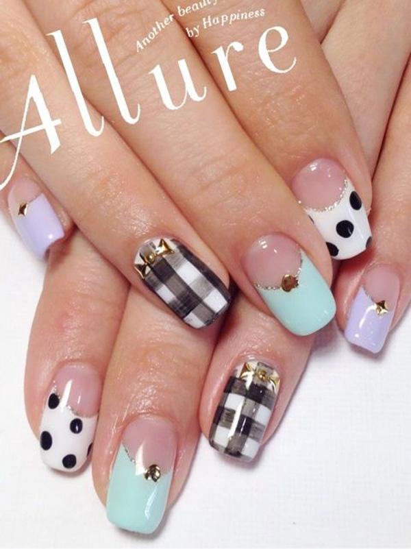 Gingham Nail Designs-3