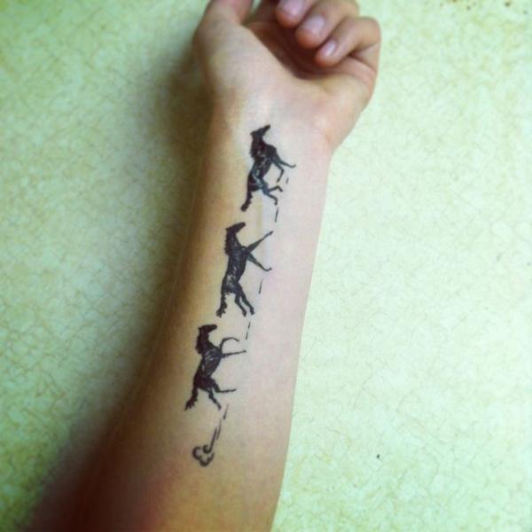 Pferde Tattoo am Unterarm