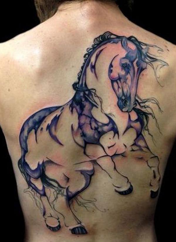 akvarel koně tetování na zádech