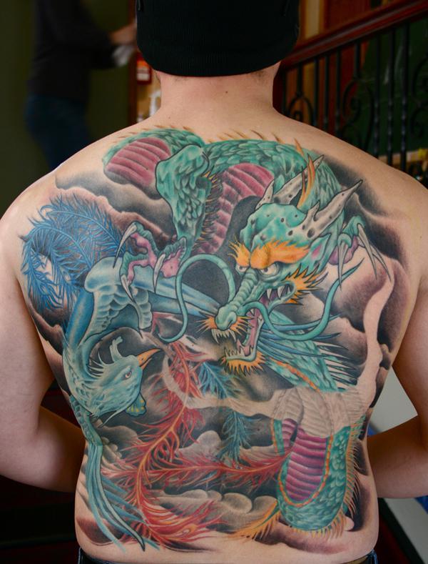 Drache und Phönix Fullback Tattoo