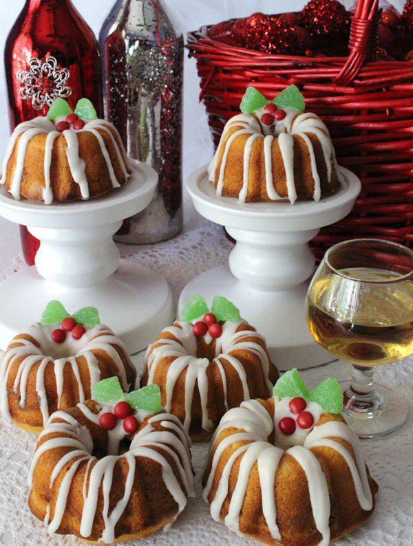 Weihnachts-Mini-Bundt-Kuchen