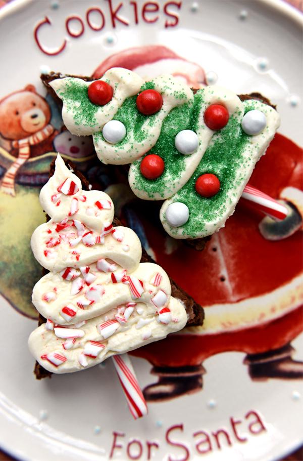 weihnachtsbaum-brownie-pops-weihnachtsplätzchen-für-santa-by-five-heart-home_700pxtitlecollage