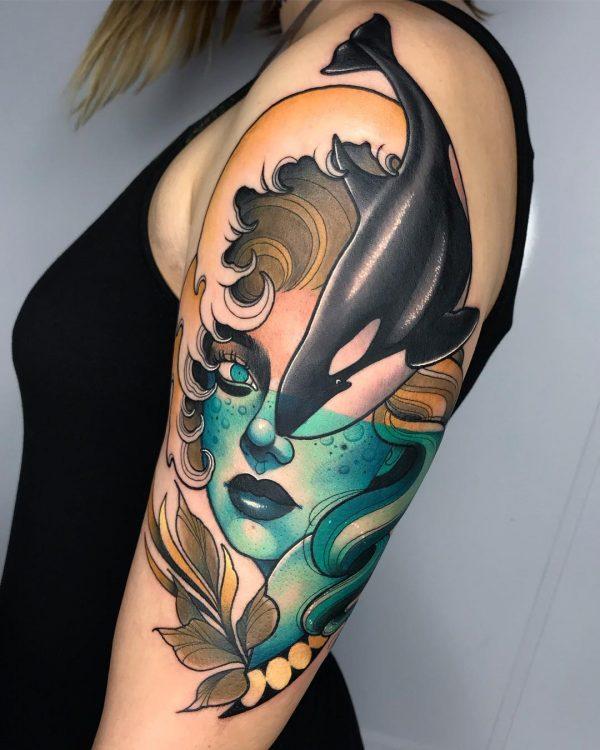 Tetování na rukávu delfína oceánského