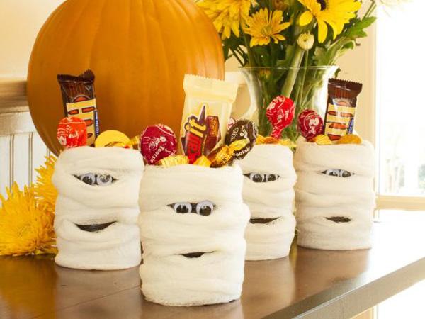 Halloween Party Favor Mummy Candy Cans